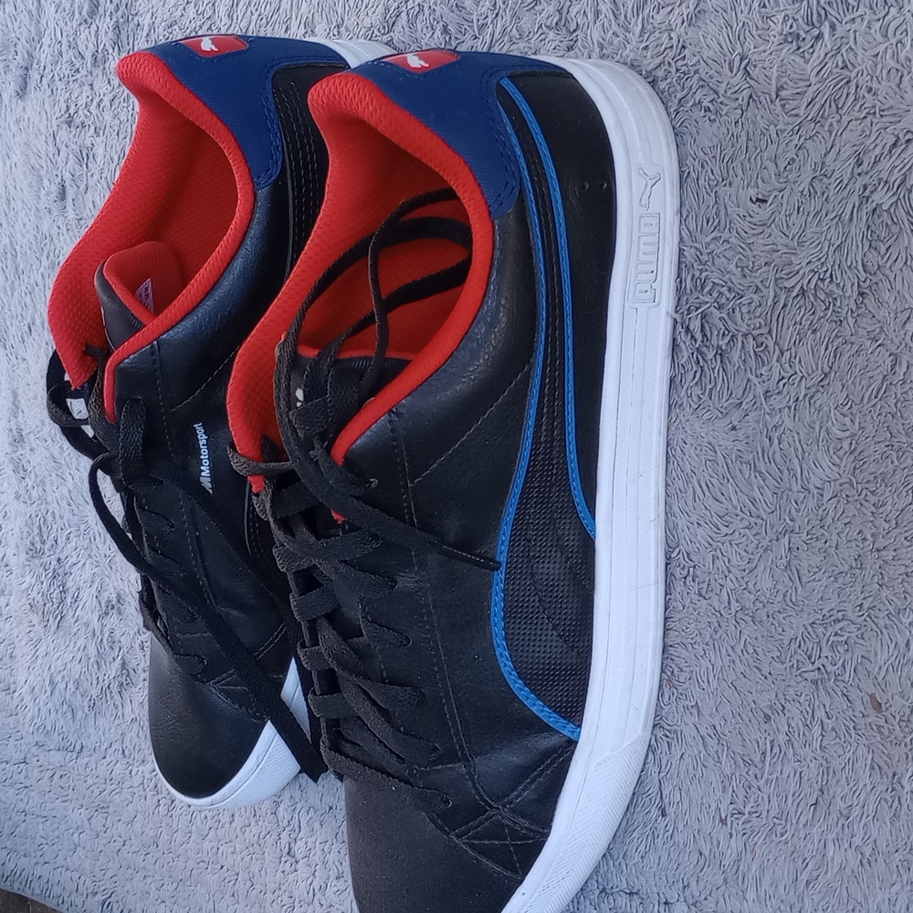 Black puma BMW sneakers